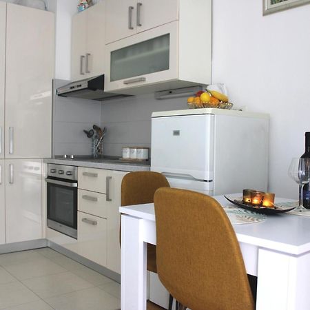Studio Teuta - Private Parking Split Exterior foto