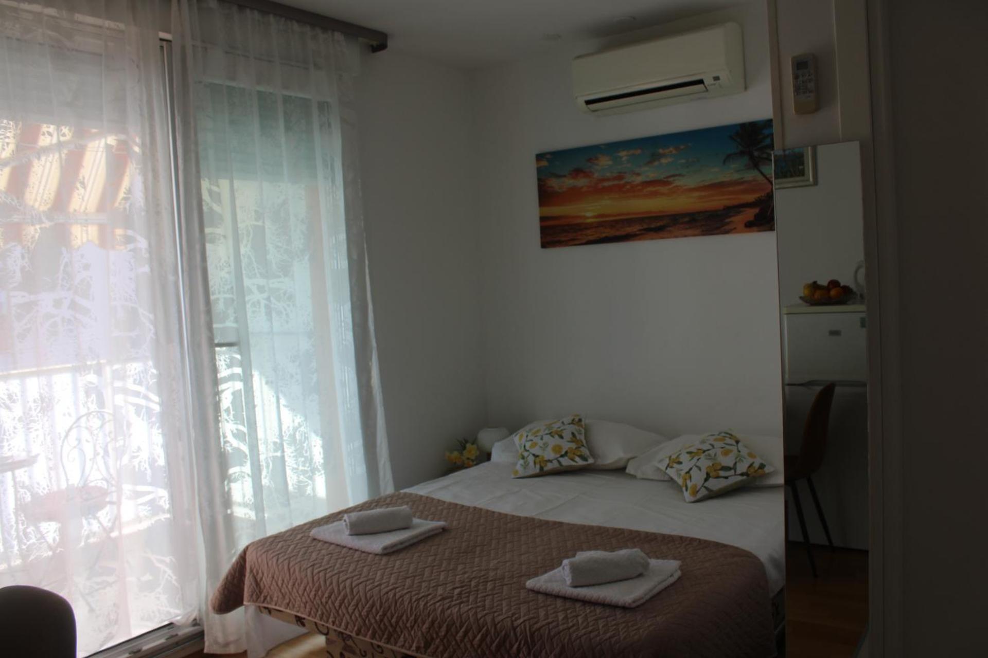 Studio Teuta - Private Parking Split Exterior foto